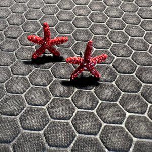 Star Fish Earring Studs with Red Crystals 18K White Gold Plated